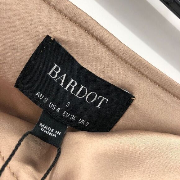 Bardot Tie Waist Skirt in Tan / replaced buttons - Picture 11 of 12